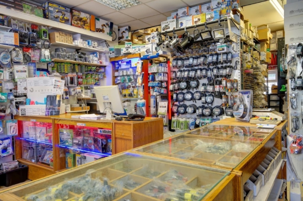 The Electronics Shop