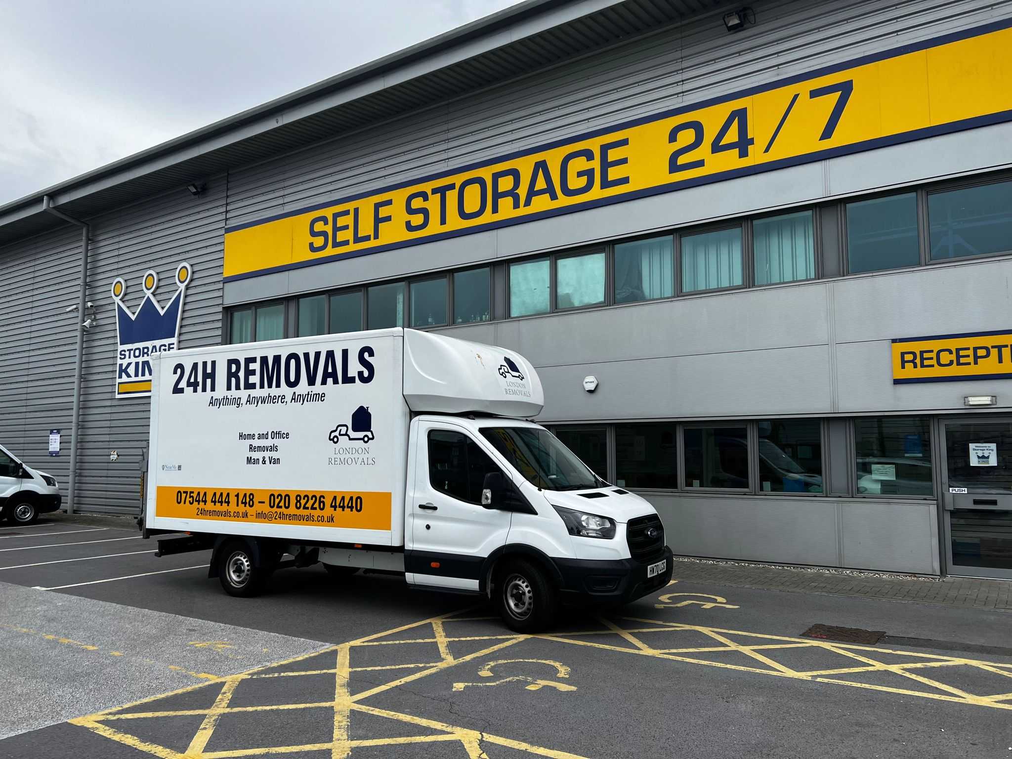 24 hours Removals