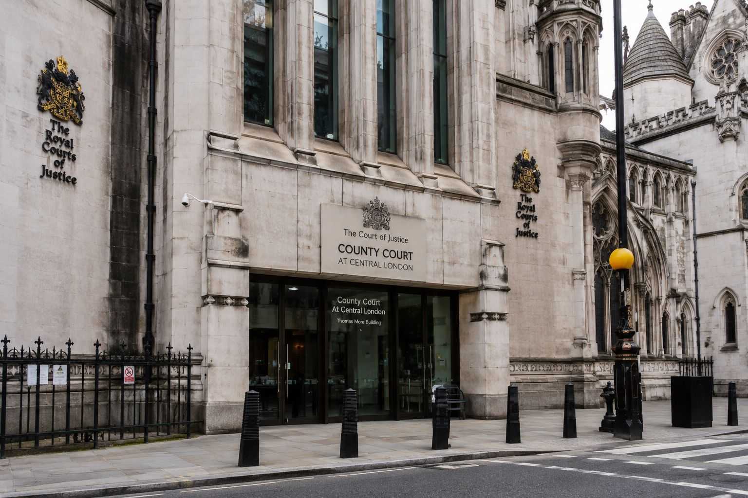 Thomas More Building Royal Courts of Justice Strand London